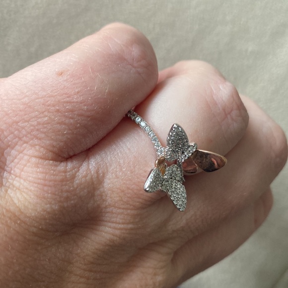 Rose Gold Sparkly Butterfly Ring - Picture 3 of 4